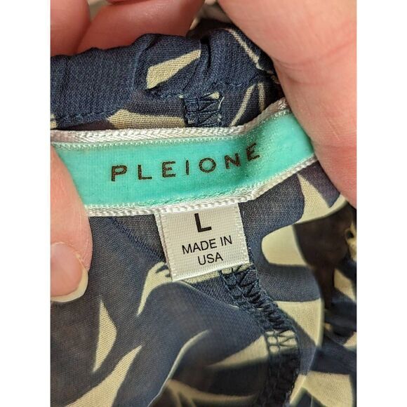 Pleione Women's Printed Semi-Transparent Dolman Sleeves Blouse Size Large - Picture 12 of 14